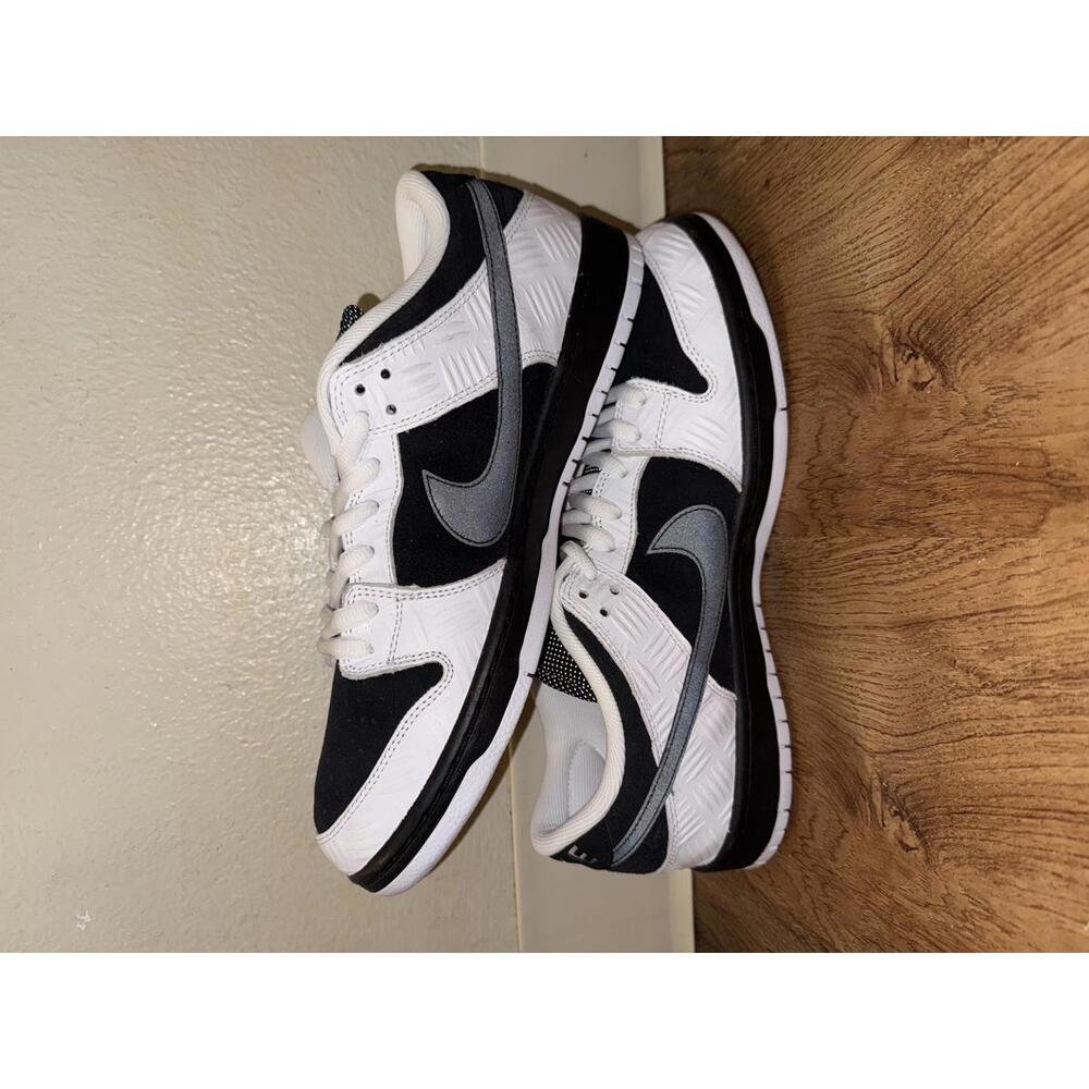 Nike SB Dunk Low Tightbooth - Picture 8 of 14